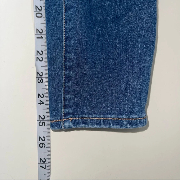 American Eagle Dream Jean Dark High Rise Distressed Curvy Skinny Jeans 4 Short - Picture 9 of 13